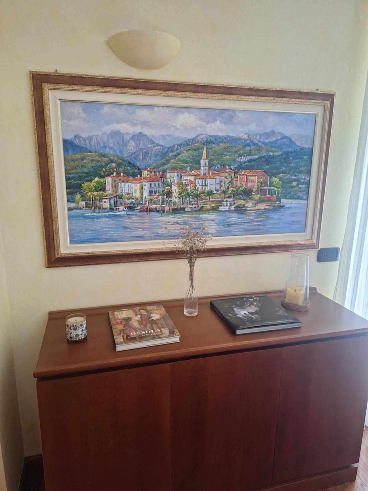 Affittacamere La Con Vista E Balcone Nella Isabella Stresa